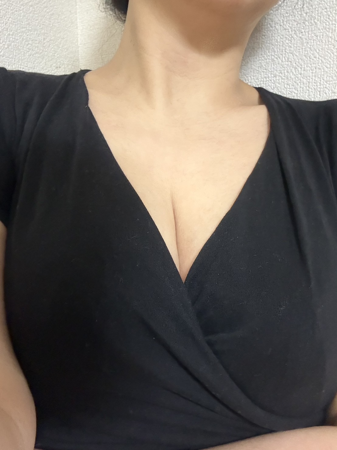 愛川ひとみ