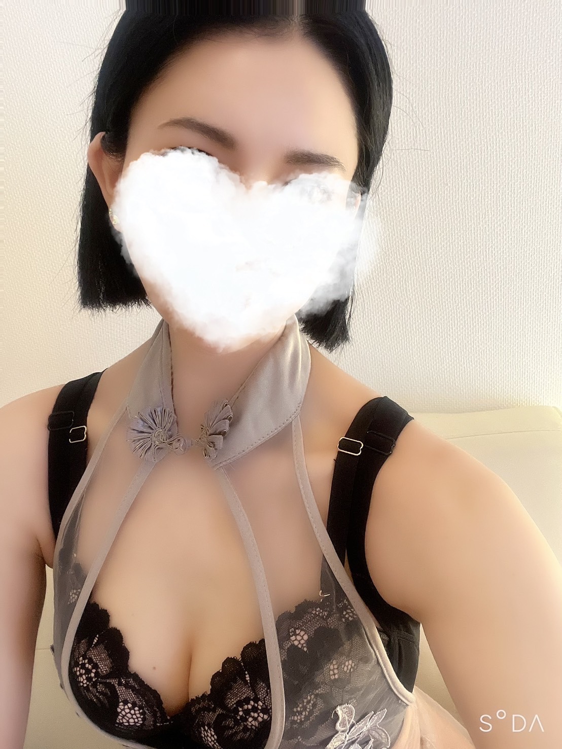 香月あまね